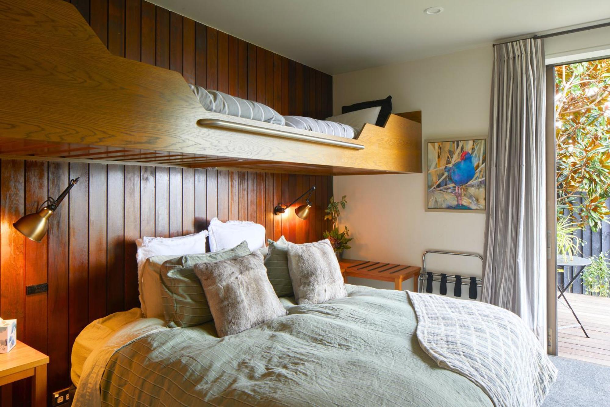 Bed & Breakfast Newton Heights 2*